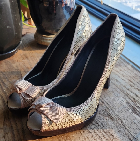 Staccato gold heels - Picture 2 of 6